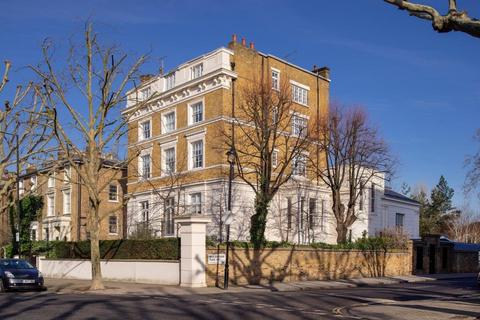 Spencer Court, 72 Marlborough Place... 3 bed apartment for sale