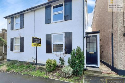 2 bedroom semi-detached house for sale