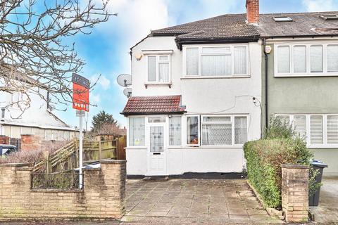 Cromwell Avenue, New Malden 3 bed end of terrace house for sale