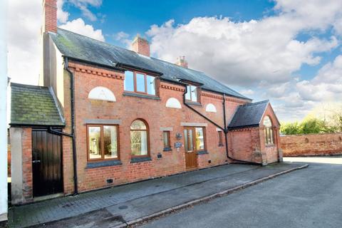 Chapel Lane, Leicester LE9 4 bed detached house for sale