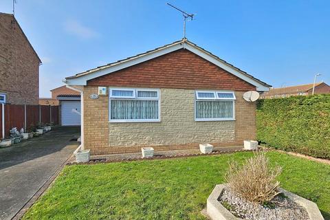 Wrentham Avenue, Herne Bay, CT6 7UU 2 bed detached bungalow for sale