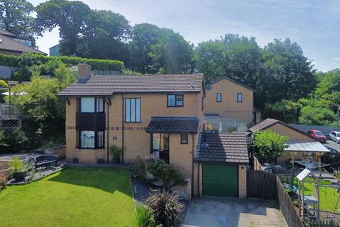 Meadowbank, Old Colwyn 3 bed detached house for sale