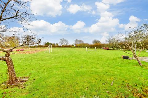 4 bedroom detached bungalow for sale