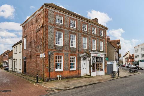 High Street, Emsworth, Hampshire... 2 bed flat for sale