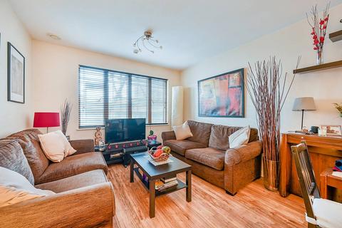 Luminosity Court, Ealing, London, W13 2 bed flat for sale