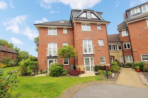 Manor Avenue, Manchester M41 2 bed flat for sale