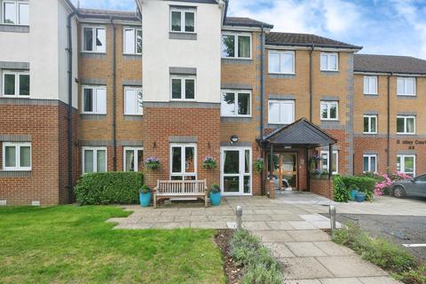 33 Upper Gordon Road, Camberley GU15 1 bed retirement property for sale