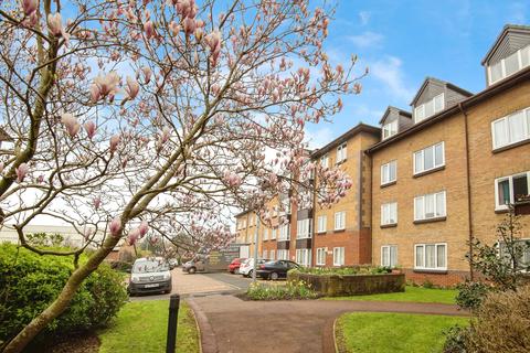 Barkers Court, Sittingbourne ME10 2 bed apartment for sale