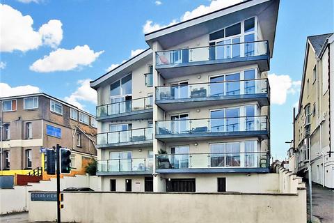 Mount Wise, Newquay TR7 2 bed apartment for sale
