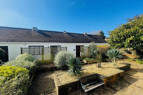 Yarmouth, Isle of Wight 2 bed semi