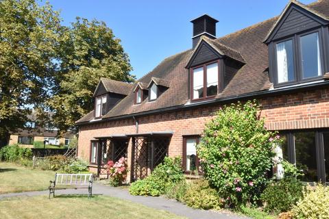 Atwater Court, Lenham, Maidstone, ME17 2 bed retirement property for sale