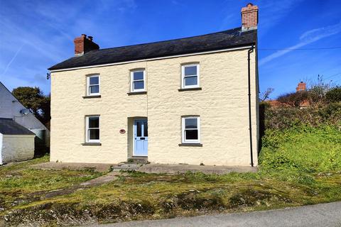 Trewennol, 8 Ffordd Y Felin, Trefin... 4 bed detached house for sale