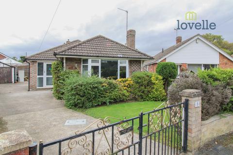 Trevor Close, Laceby DN37 3 bed detached bungalow for sale
