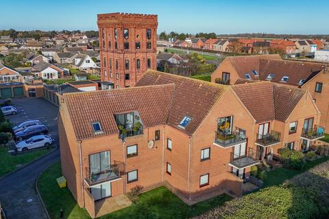 Redgate Heights, Hunstanton 3 bed apartment for sale