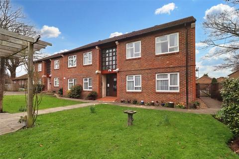 Halleys Court, Woking GU21 2 bed retirement property for sale