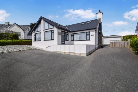 5 bedroom detached bungalow for sale