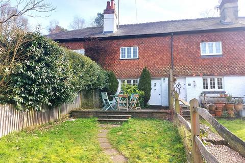 Blackheath Lane, Blackheath, Guildford 2 bed cottage for sale