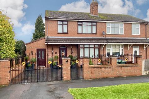 5 bedroom semi-detached house for sale