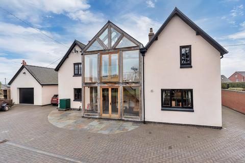 Forden, Welshpool 4 bed detached house for sale