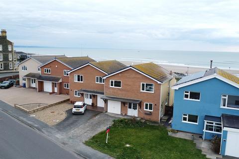 Plas Edwards, Tywyn, Gwynedd, LL36 3 bed link detached house for sale