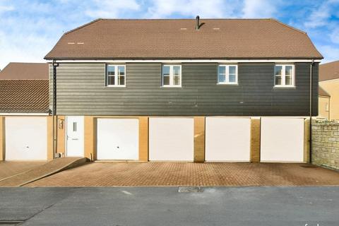 2 bedroom detached house for sale