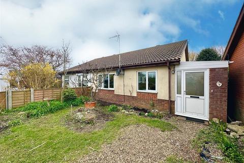 2 bedroom semi-detached bungalow for sale