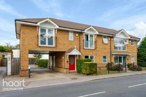 Green Lane, SHEPPERTON 2 bed apartment for sale
