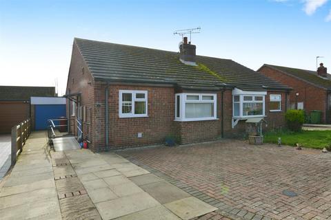 2 bedroom semi-detached bungalow for sale