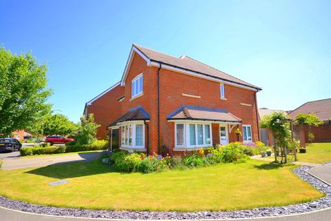 Nursery Green, Loxwood, RH14 4 bed detached house for sale