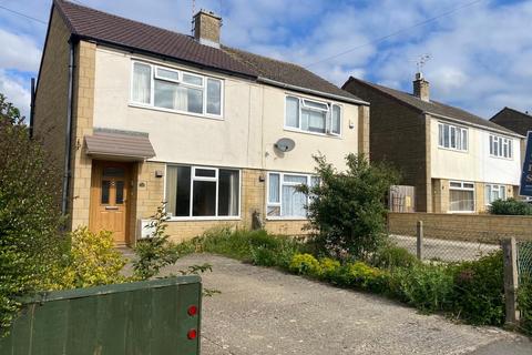 Bowly Road, Cirencester... 2 bed semi