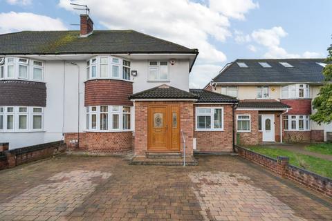 5 bedroom semi-detached house for sale