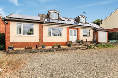 4 bedroom detached bungalow for sale