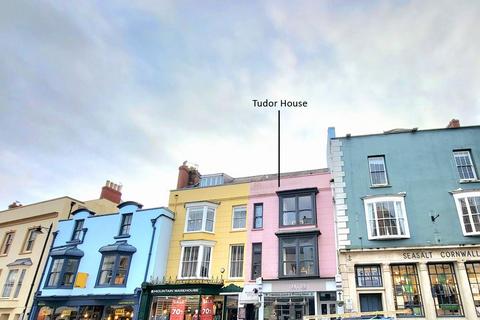 Tudor House, Tenby 1 bed apartment for sale