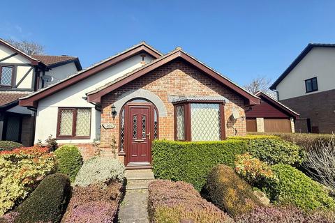 Haytor Drive, Ivybridge PL21 3 bed detached bungalow for sale
