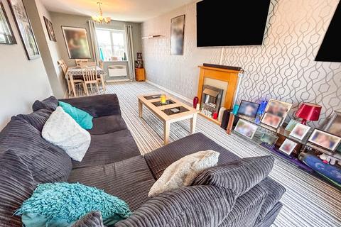 Reddal Hill Road, Cradley Heath 2 bed apartment for sale