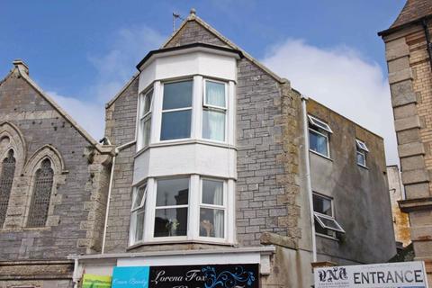 Beachfield Avenue, Newquay TR7 2 bed apartment for sale