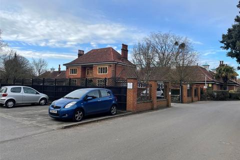 Mill Ride, Ascot, Berkshire, SL5 1 bed maisonette for sale