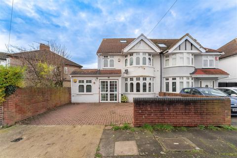 5 bedroom semi-detached house for sale