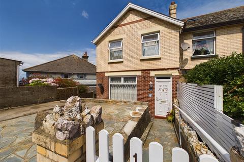 Wyndthorpe Gardens, Ilfracombe EX34 3 bed semi