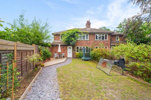 Abbot House, Onslow Crescent, Woking... 3 bed maisonette for sale