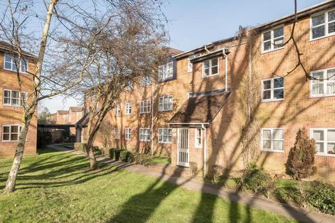 New Barnet,  Oakleigh Park,  Barnet, ... 2 bed flat for sale