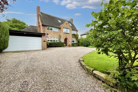 6 bedroom detached house for sale