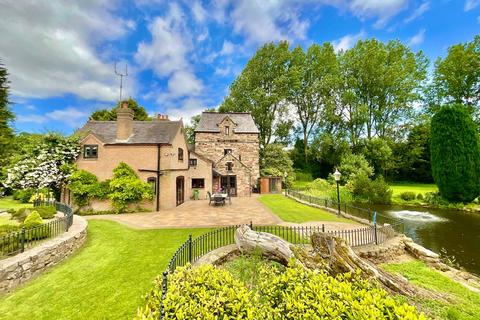 Hill Chorlton, Newcastle, ST5 6 bed detached house for sale