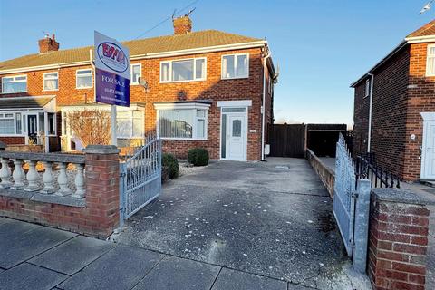 Penshurst Road, Cleethorpes, N.E.... 3 bed semi