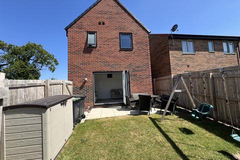 Newton Lane, Darlington 3 bed detached house for sale