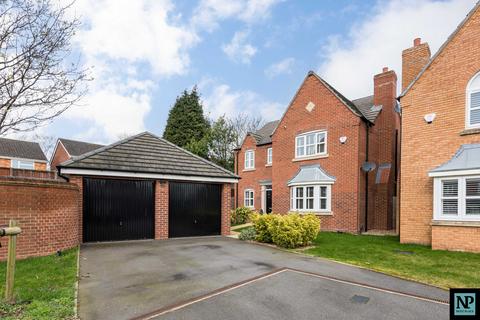 Croft Close, Two Gates, B77 4 bed detached house for sale