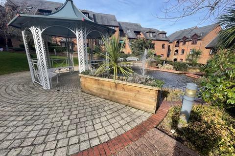 Kingsmead Road, High Wycombe HP11 1 bed flat for sale