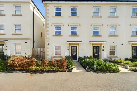 Tavistock, Devon 3 bed end of terrace house for sale