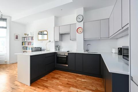 Stanford Road, Brighton 2 bed apartment for sale