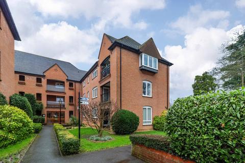 Reynolds Road, Beaconsfield, HP9 2 bed apartment for sale